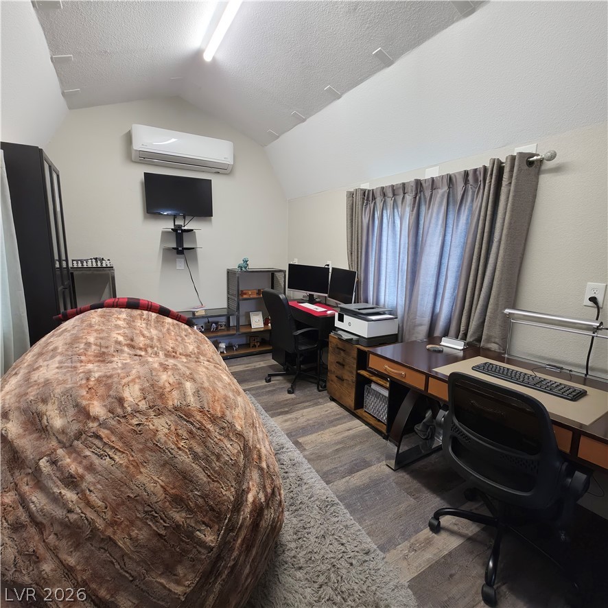 641 S Woodchips Road