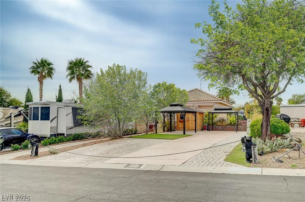 866 Sparrow Way
