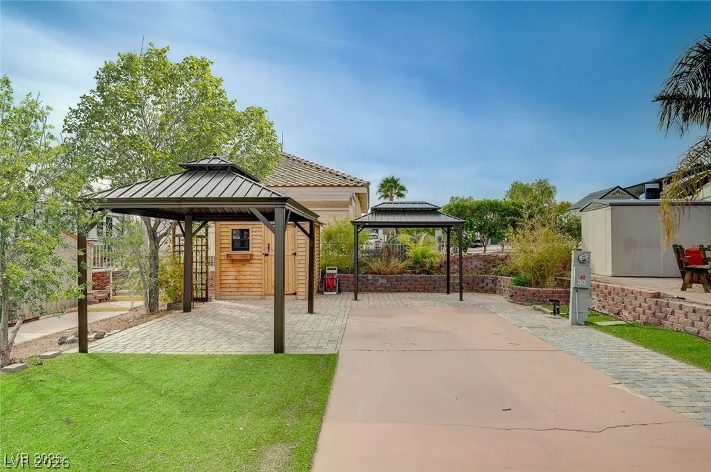 866 Sparrow Way