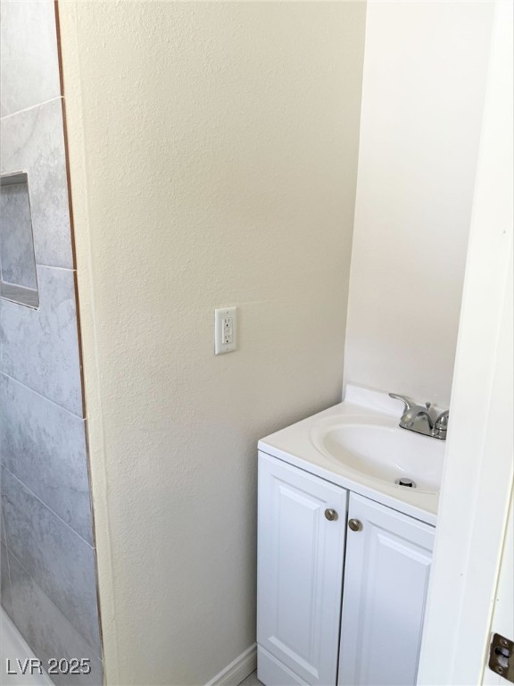 Las Vegas, Nevada 89107, United States, 3 Bedrooms Bedrooms, ,2 BathroomsBathrooms,Residential,Active,153639