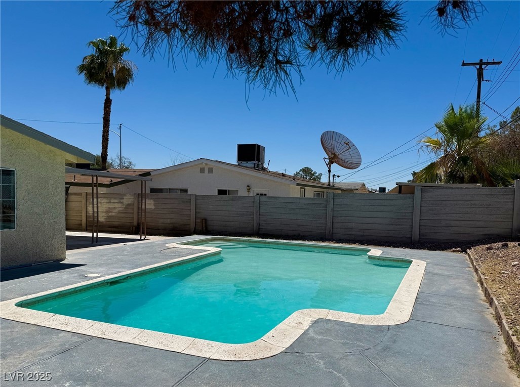 Las Vegas, Nevada 89107, United States, 3 Bedrooms Bedrooms, ,2 BathroomsBathrooms,Residential,Active,153639