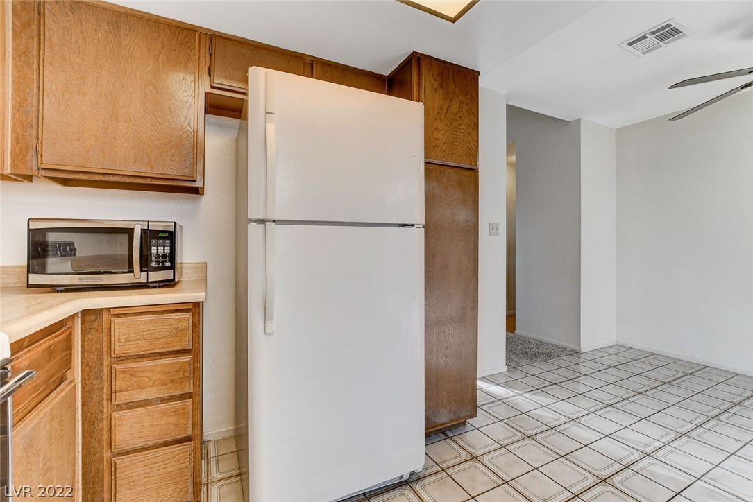 Photo 10 of 39 of 8929 Borla Drive townhome