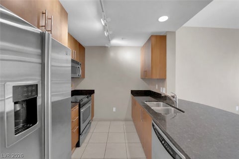 Tiny photo for 200 W Sahara Avenue #603, Las Vegas, NV 89102 (MLS # 2725987)