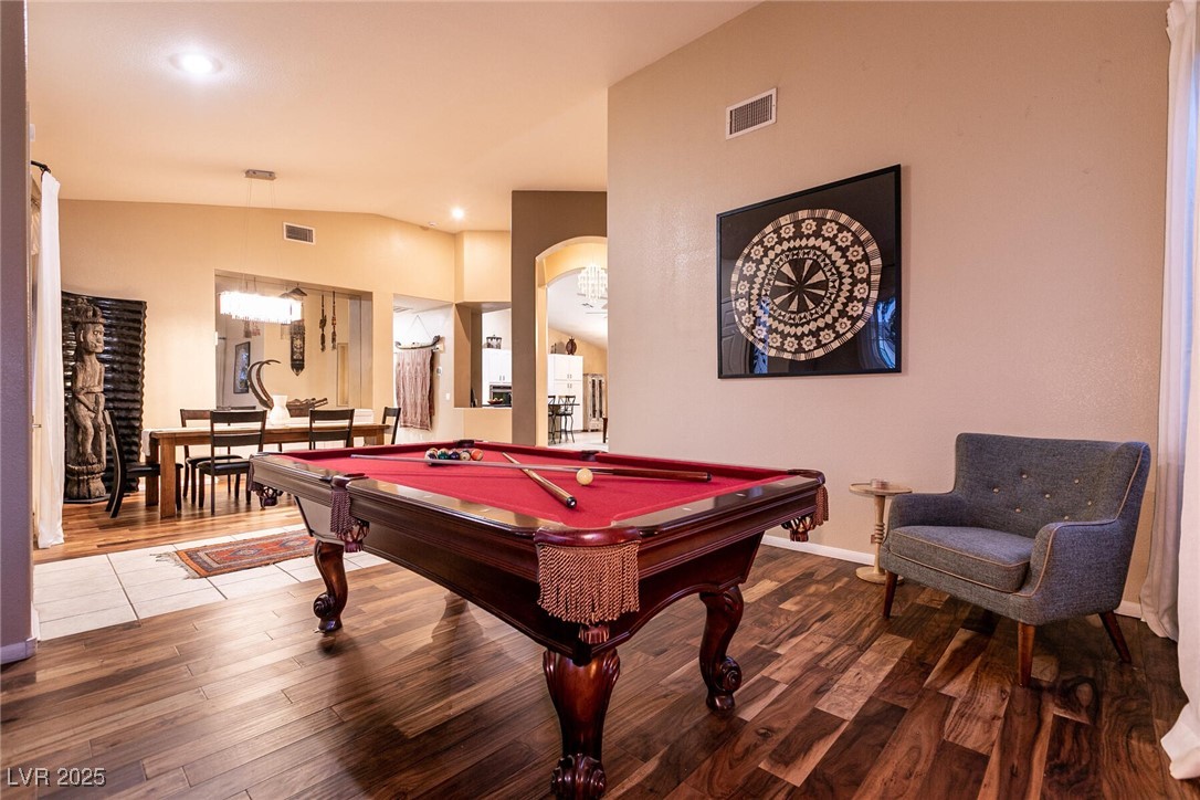 2547 Serenity Hollow Drive, Henderson, Nevada image 8