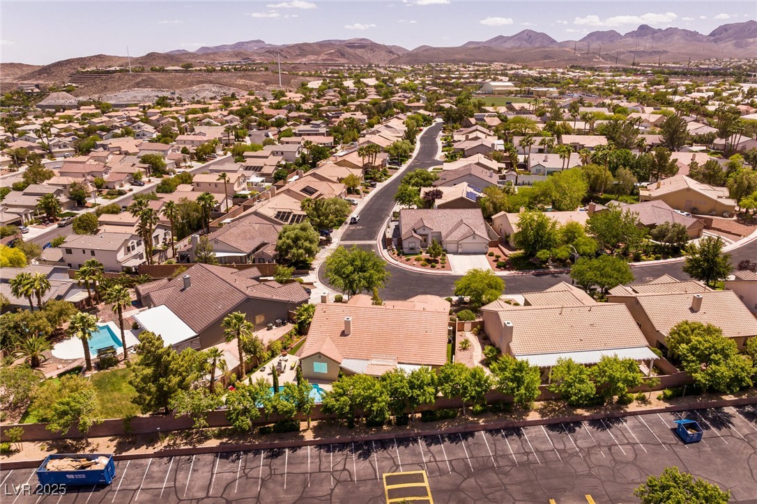 2547 Serenity Hollow Drive, Henderson, Nevada image 40