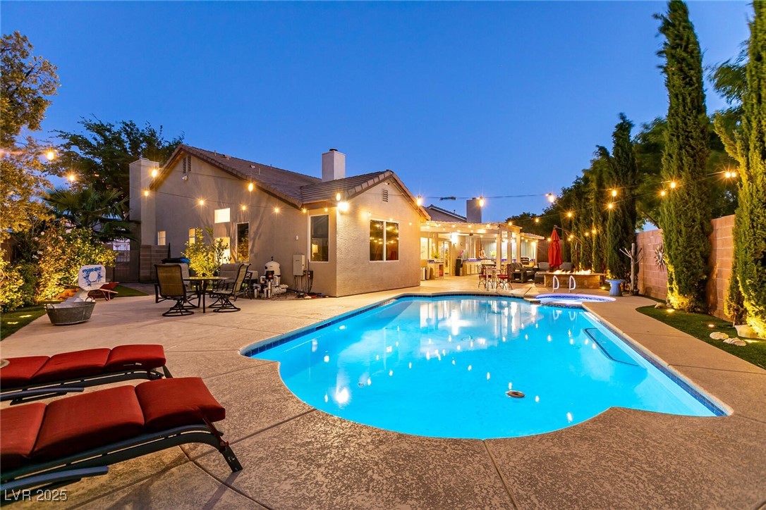 2547 Serenity Hollow Drive, Henderson, Nevada image 29