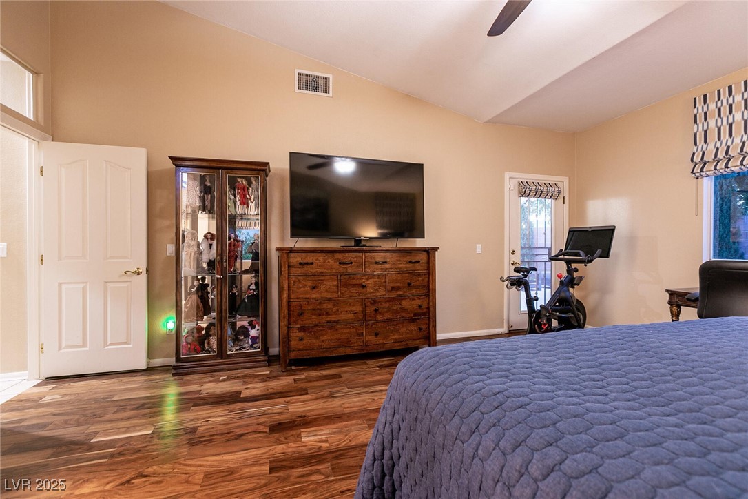 2547 Serenity Hollow Drive, Henderson, Nevada image 19