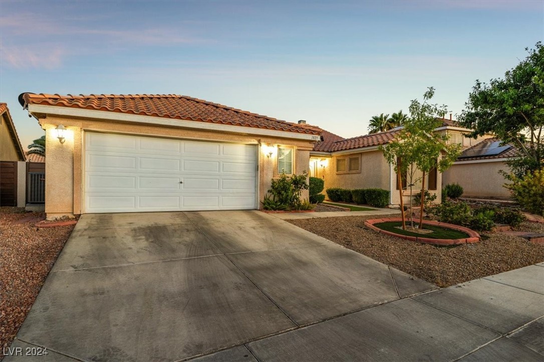 1827 Night Shadow Avenue, North Las Vegas, Nevada image 3