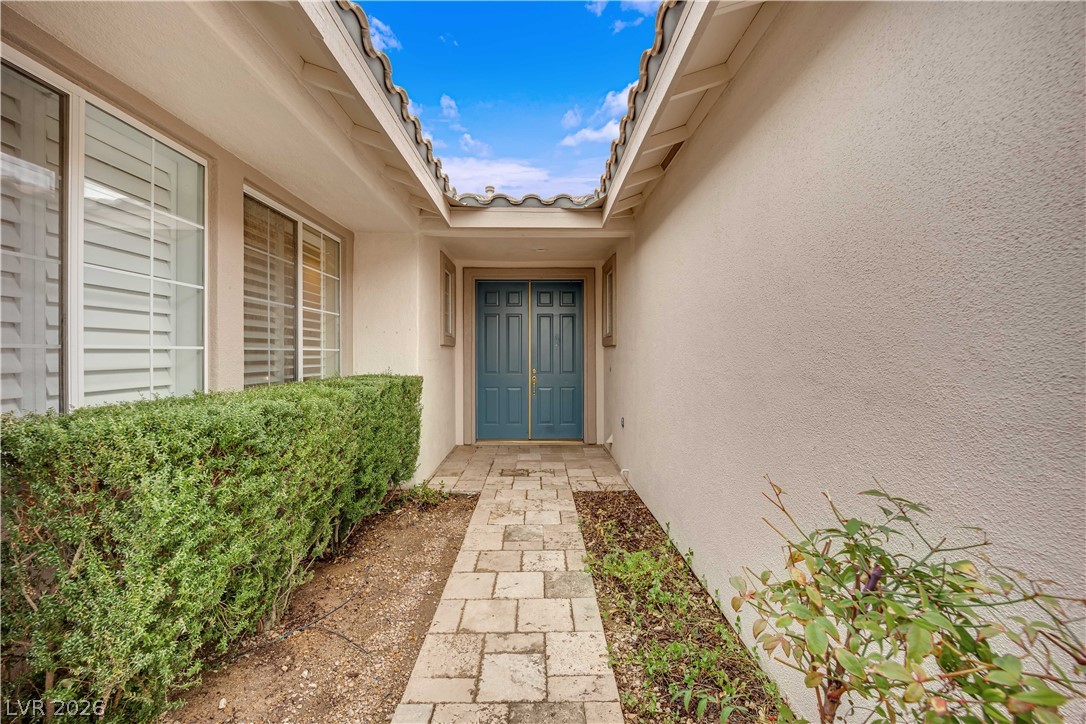 3012 Via Della Amore