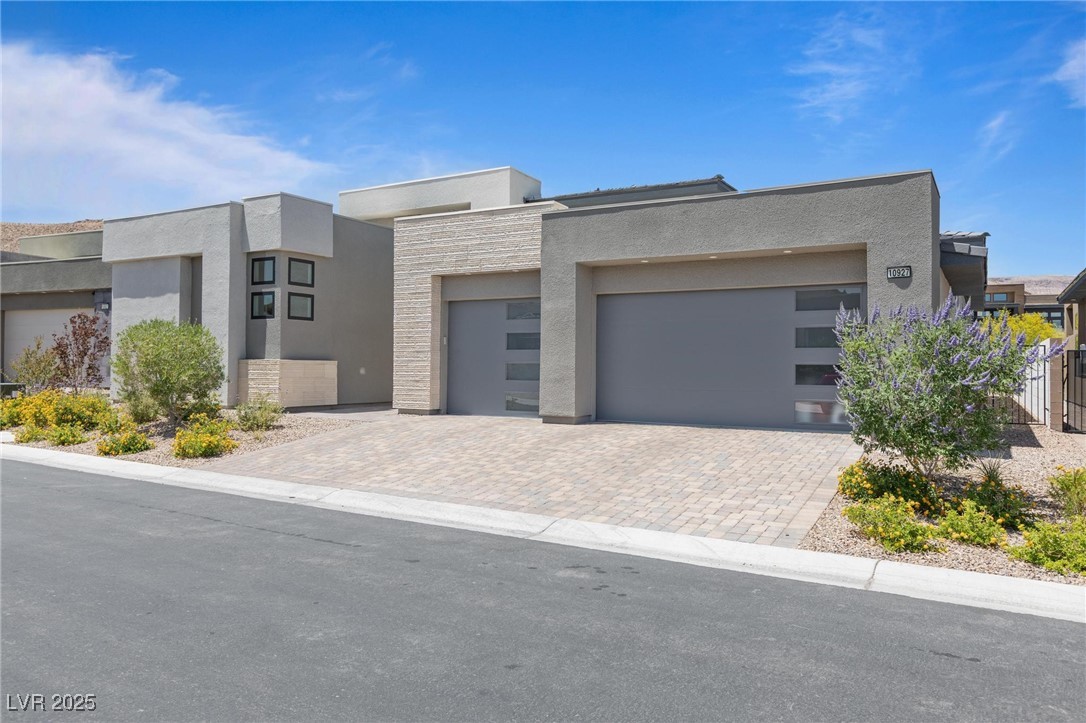 10927 White Clay Drive