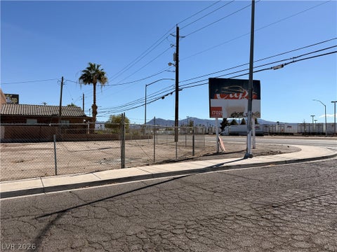 Vacant Land For Sale - 6101 Boulder Highway<br/> Las Vegas, NV 89122