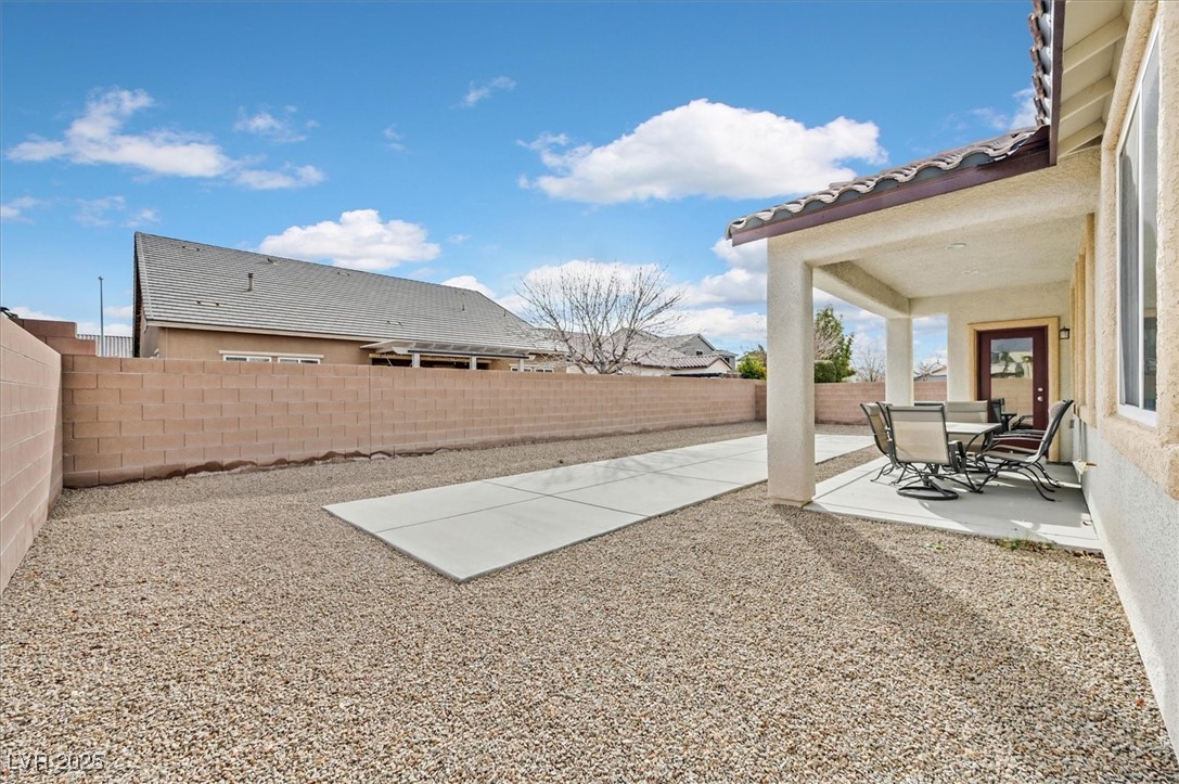 North Las Vegas, Nevada 89085, United States, 3 Bedrooms Bedrooms, ,3 BathroomsBathrooms,Residential,Active,9220