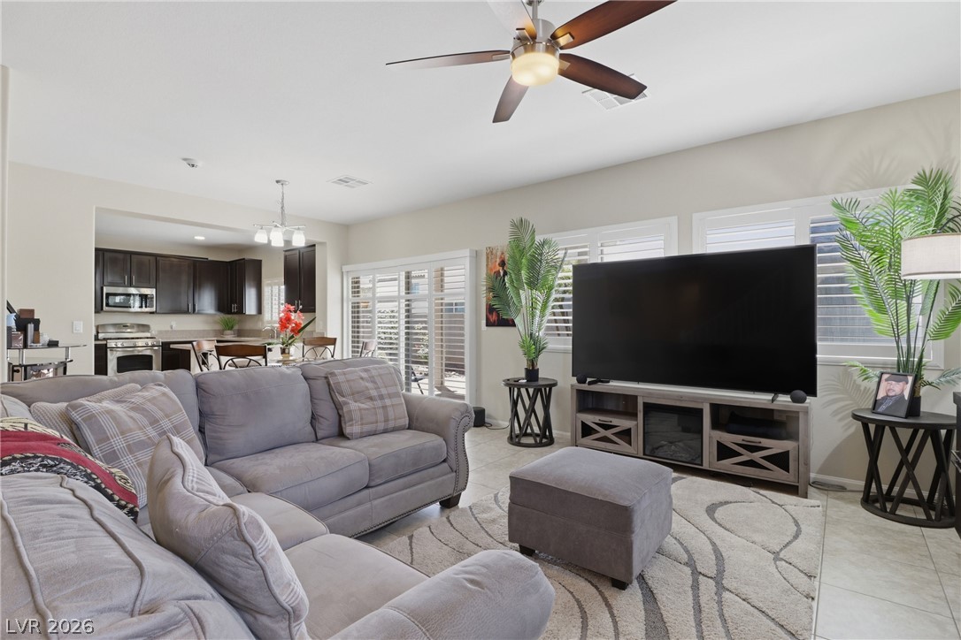 1425 Arc Dome Avenue