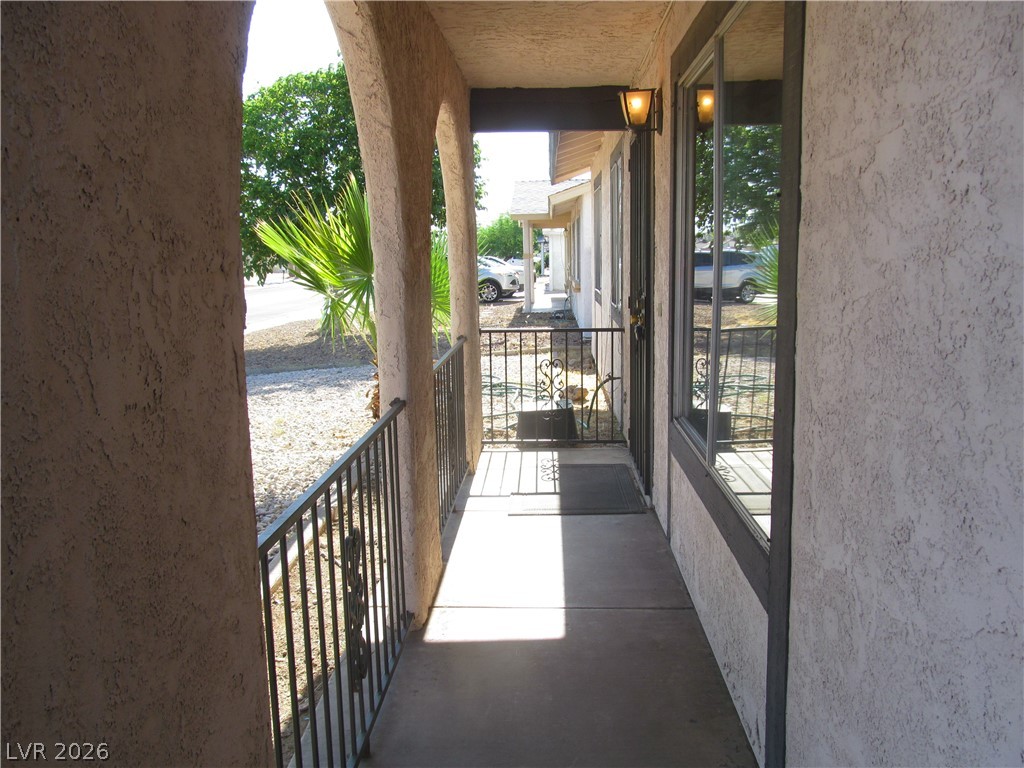 537 Longtree Avenue