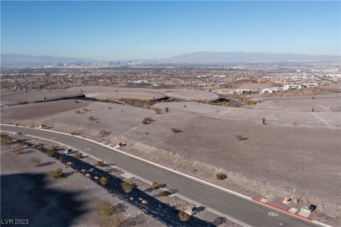 Photo of 6 Chisel Crest Court, Henderson, NV 89012 (MLS # 2502686)