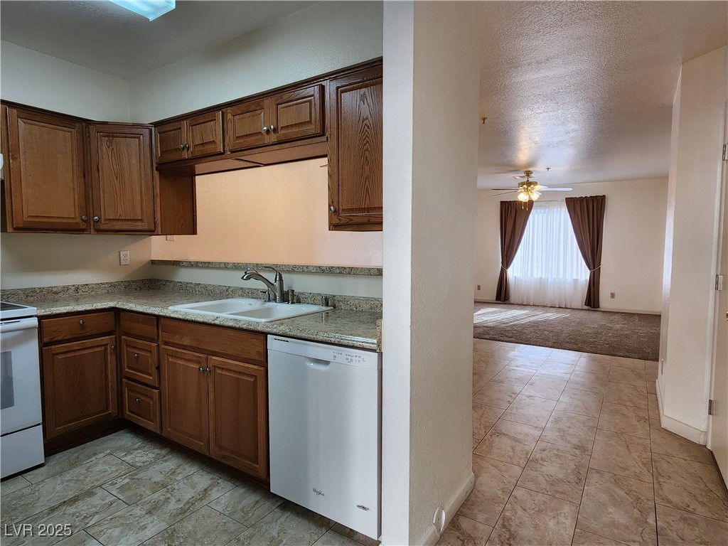 2060 Mesquite Lane #104, Laughlin, Nevada image 6