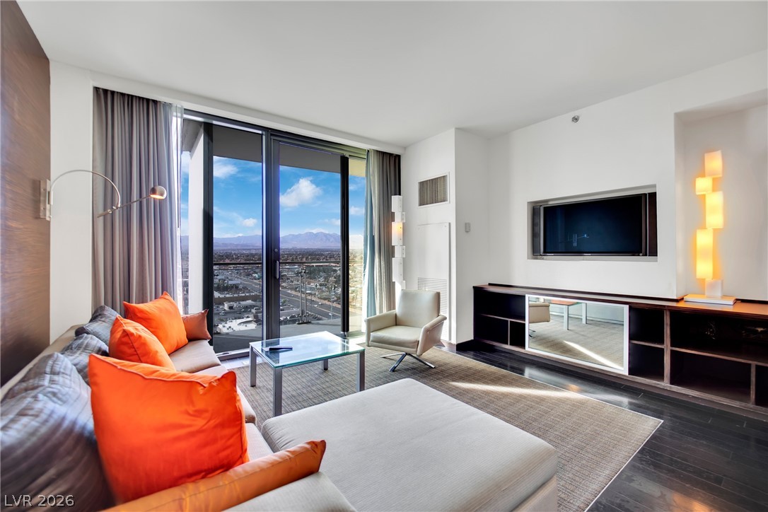 4381 W Flamingo Road 1903