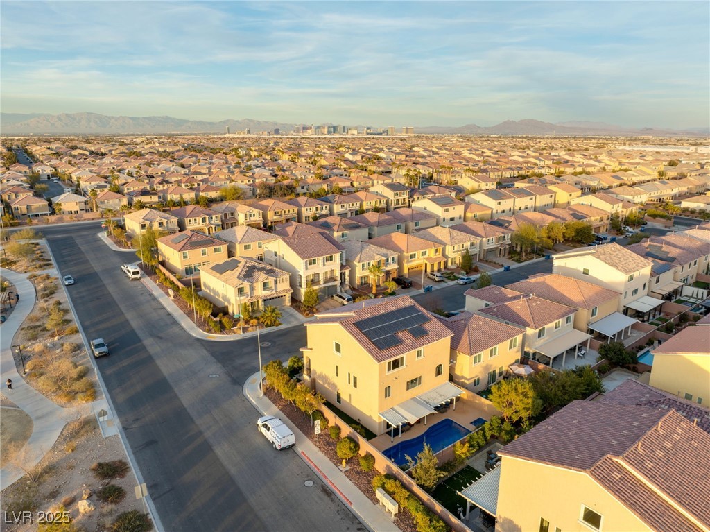 6595 Creekside Cellars Court, Las Vegas, Nevada image 40