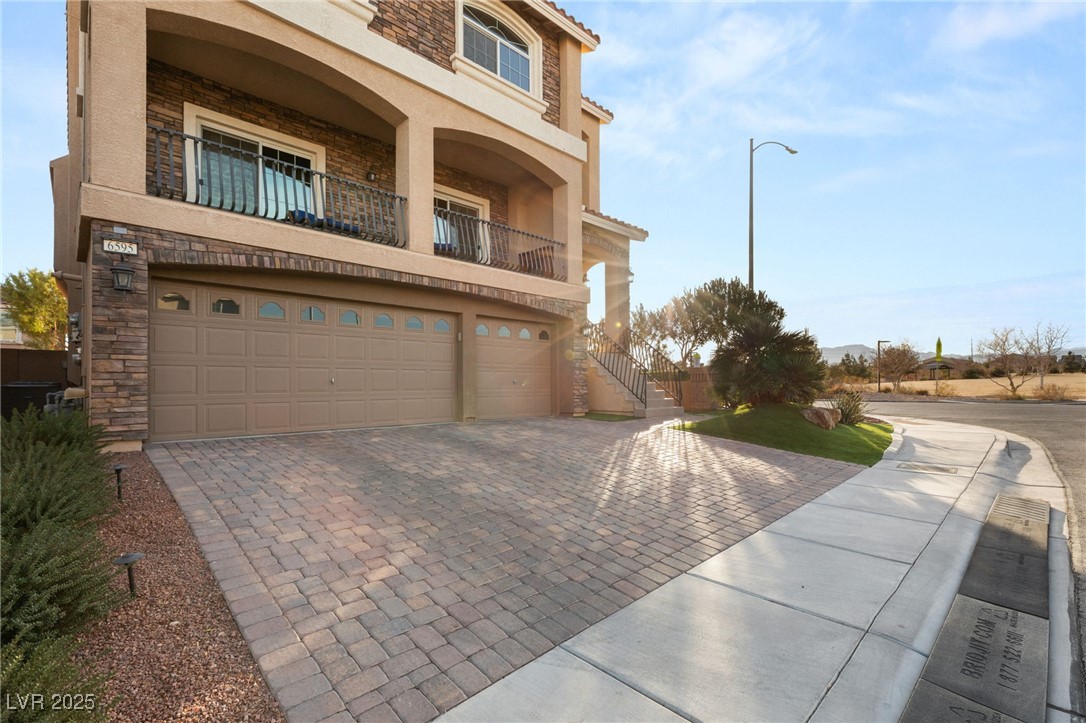 6595 Creekside Cellars Court, Las Vegas, Nevada image 3