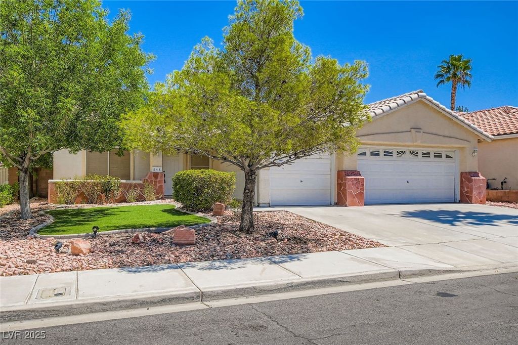 Photo of 848 Sandhill Sage Street, Henderson, NV 89052 (MLS # 2702420)