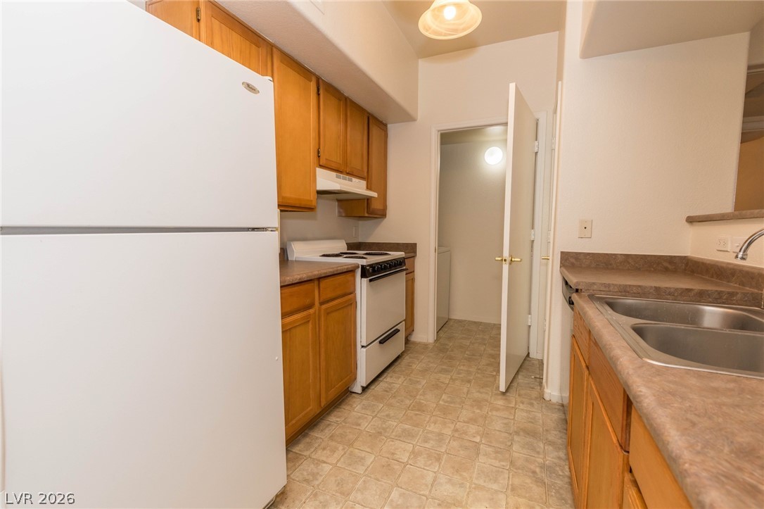 7255 W Sunset Road 1070