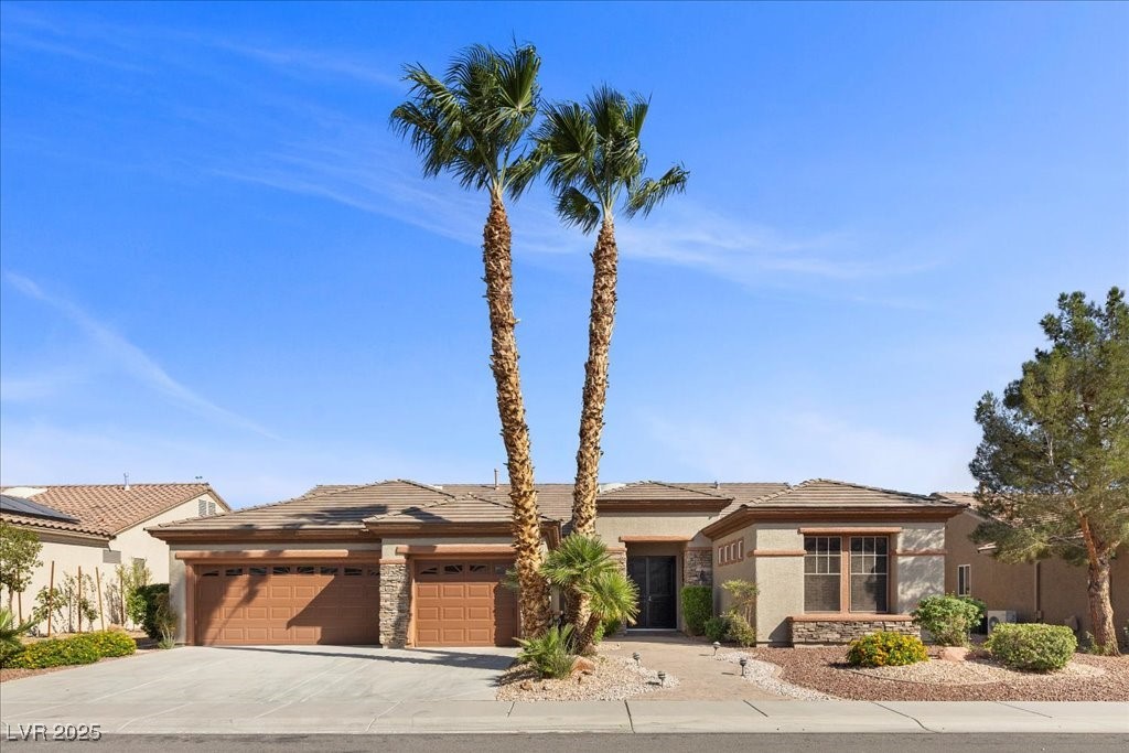 2725 Olivia Heights Avenue