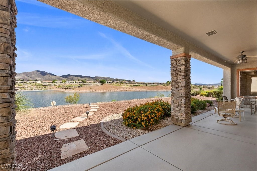 2725 Olivia Heights Avenue