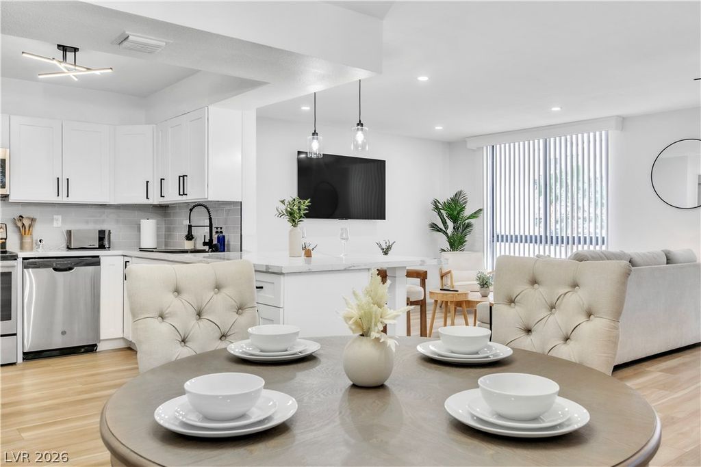 Photo of 3930 University Center Drive #101, Las Vegas, NV 89119 (MLS # 2776267)