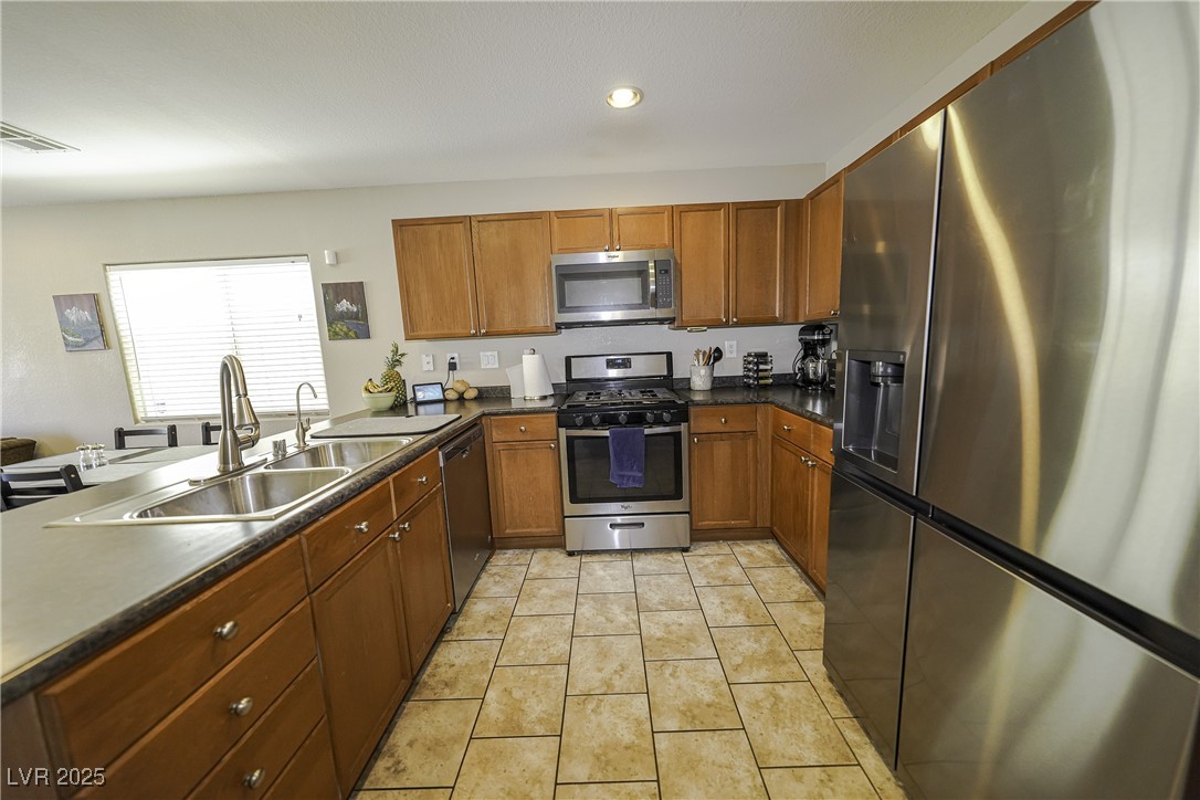 7653 Fabled Filigree Street, Las Vegas, Nevada image 23