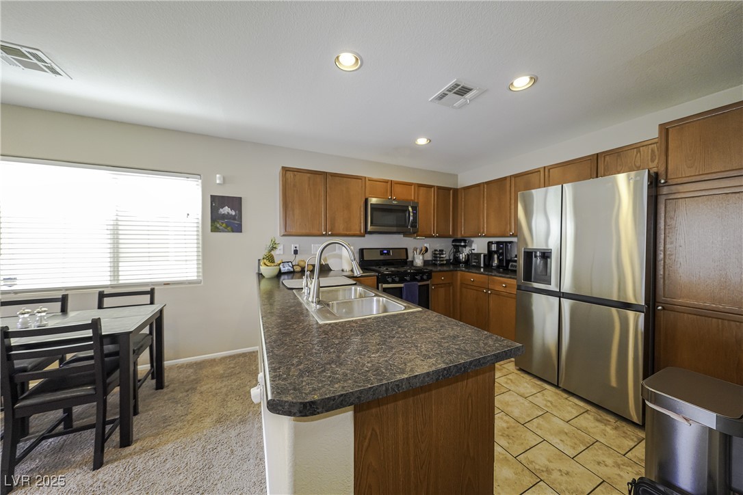 7653 Fabled Filigree Street, Las Vegas, Nevada image 4