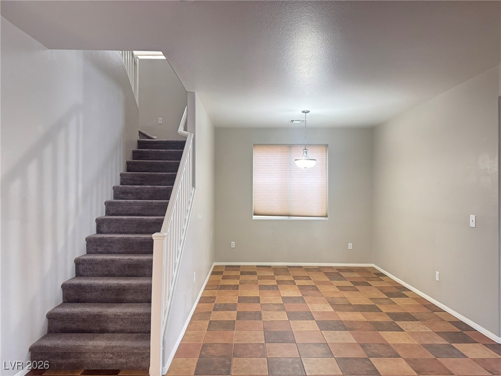 6735 Gold Yarrow Street