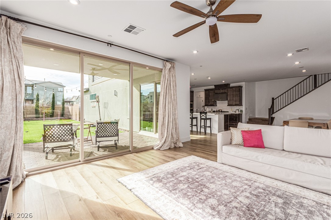 2598 Skylark Trail Street