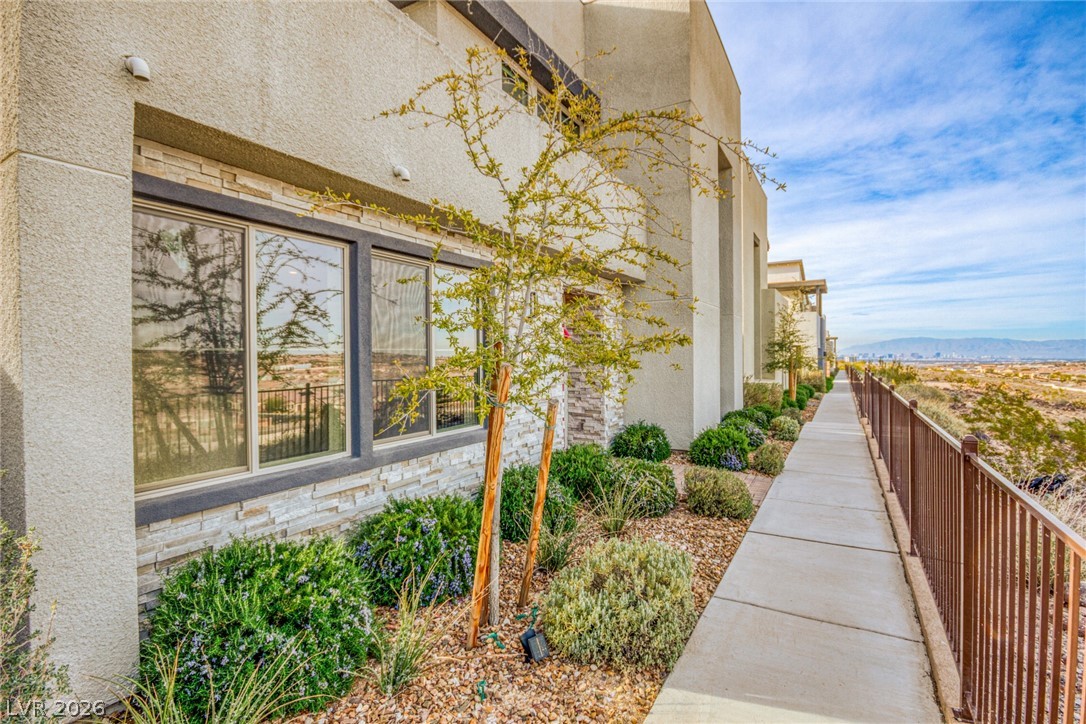 2598 Skylark Trail Street