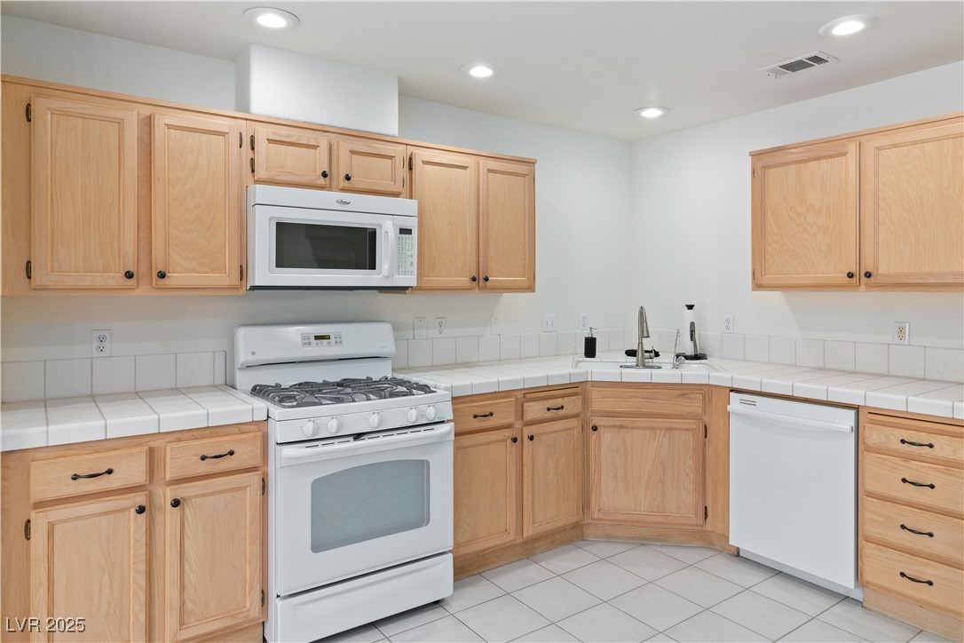 2219 Rugged Mesa Drive, Laughlin, Nevada image 7