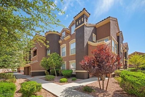 Photo of 3975 N Hualapai Way #246, Las Vegas, NV 89129 (MLS # 2743891)