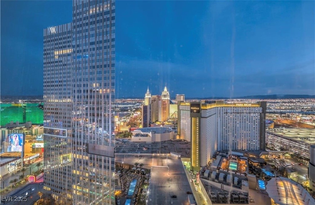 3726 Las Vegas Boulevard 811