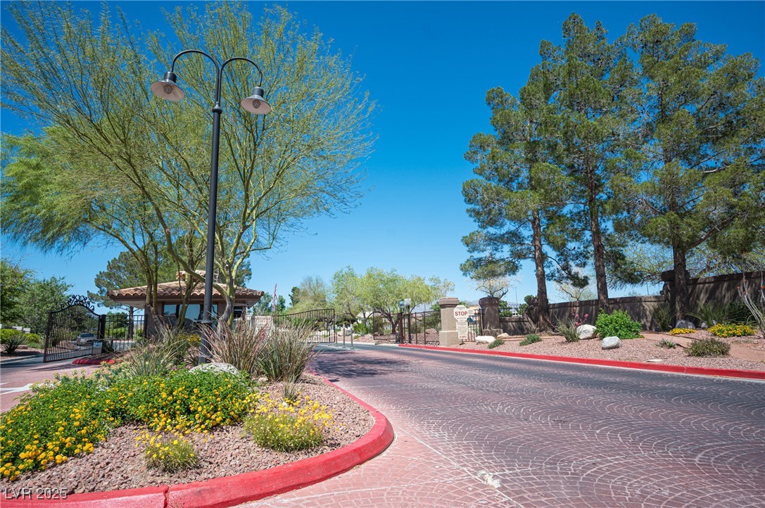 7625 Rolling View Drive 202