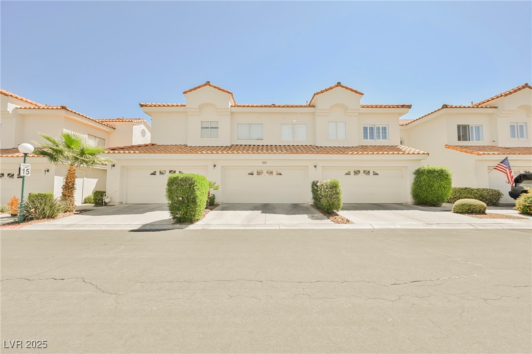 7625 Rolling View Drive 202