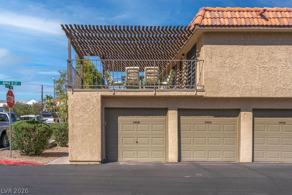 1858 Avacado Court