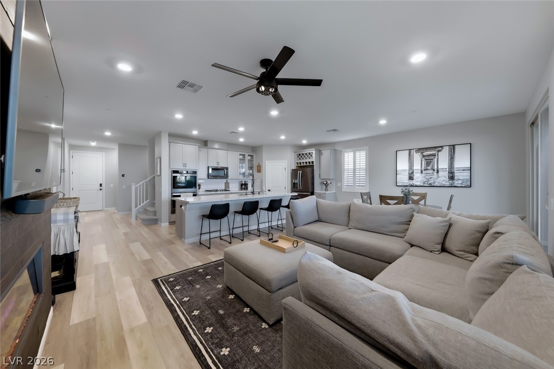 300 Wind Poppy Street