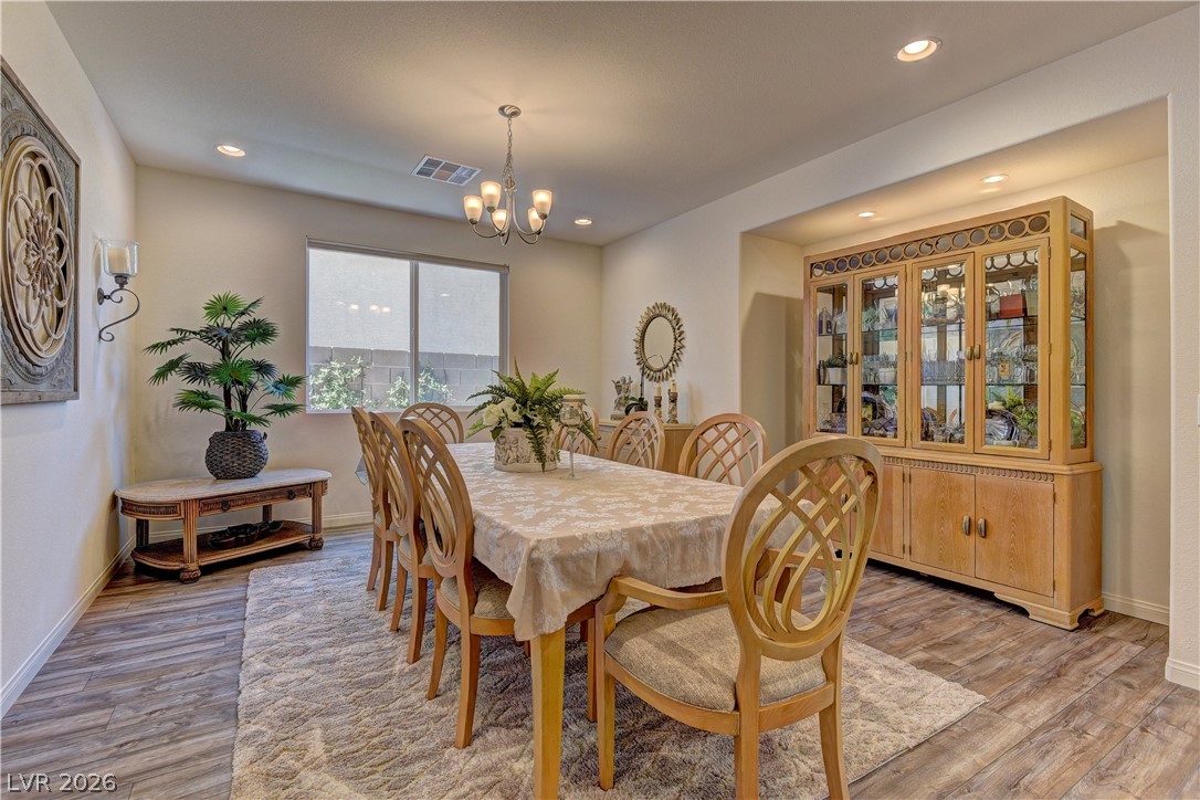 4565 Amazing View Street