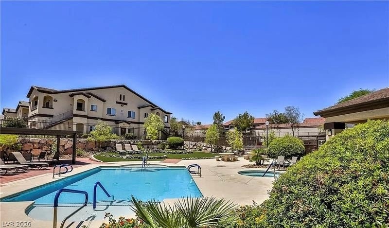 2291 W Horizon Ridge Parkway 5228