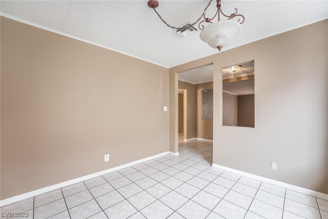Photo 16 of 34 of 3782 Fairlawn Avenue townhome