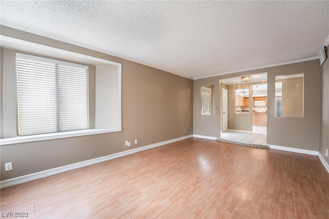 Photo 6 of 34 of 3782 Fairlawn Avenue townhome