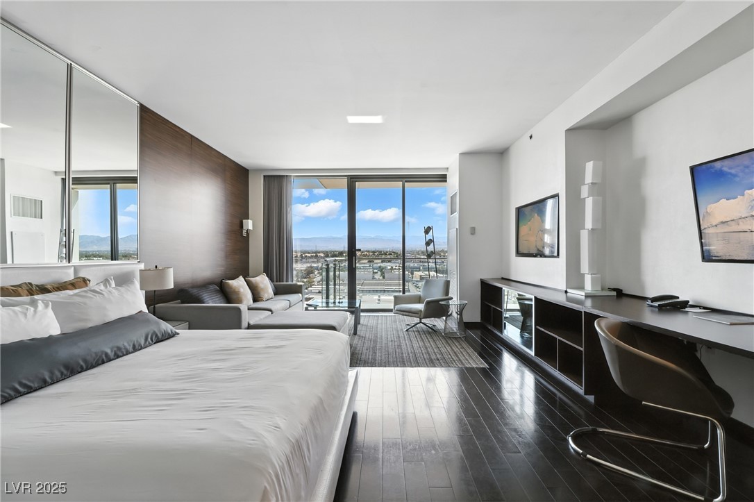 4381 W Flamingo Road 1003