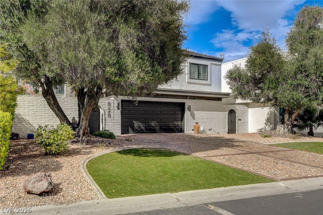 828 Vegas Valley Drive