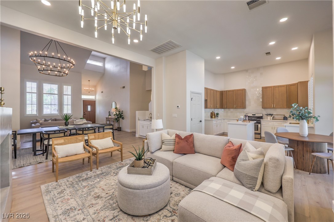 8916 Stafford Springs Drive, Las Vegas, Nevada image 2