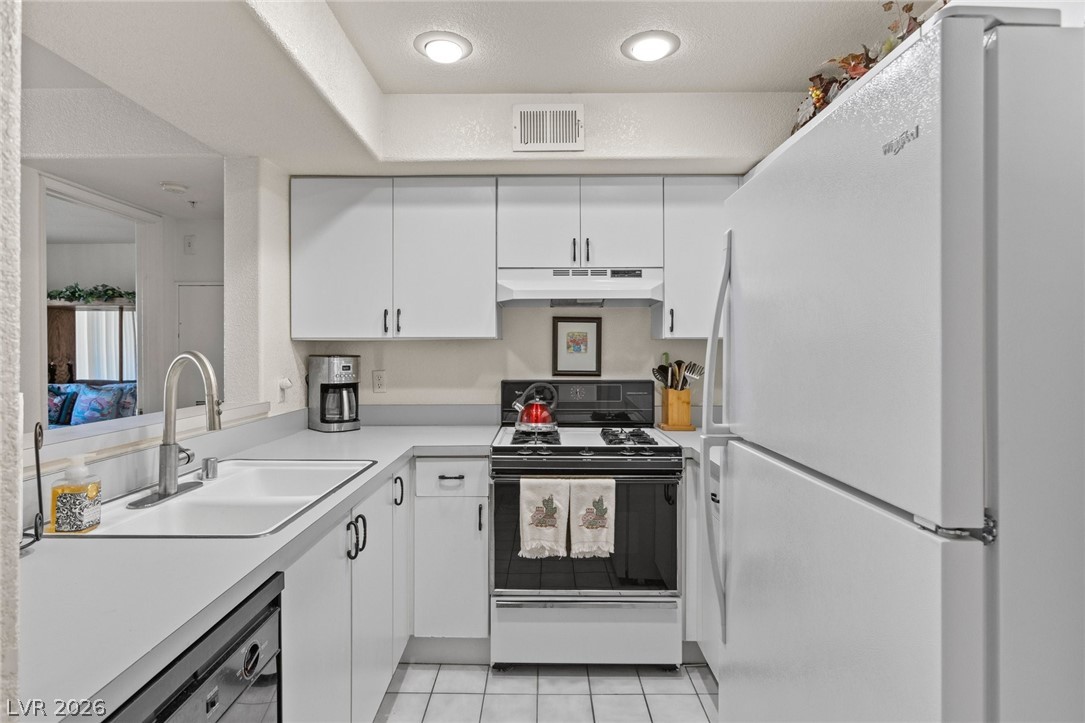 5000 Red Rock Street 210