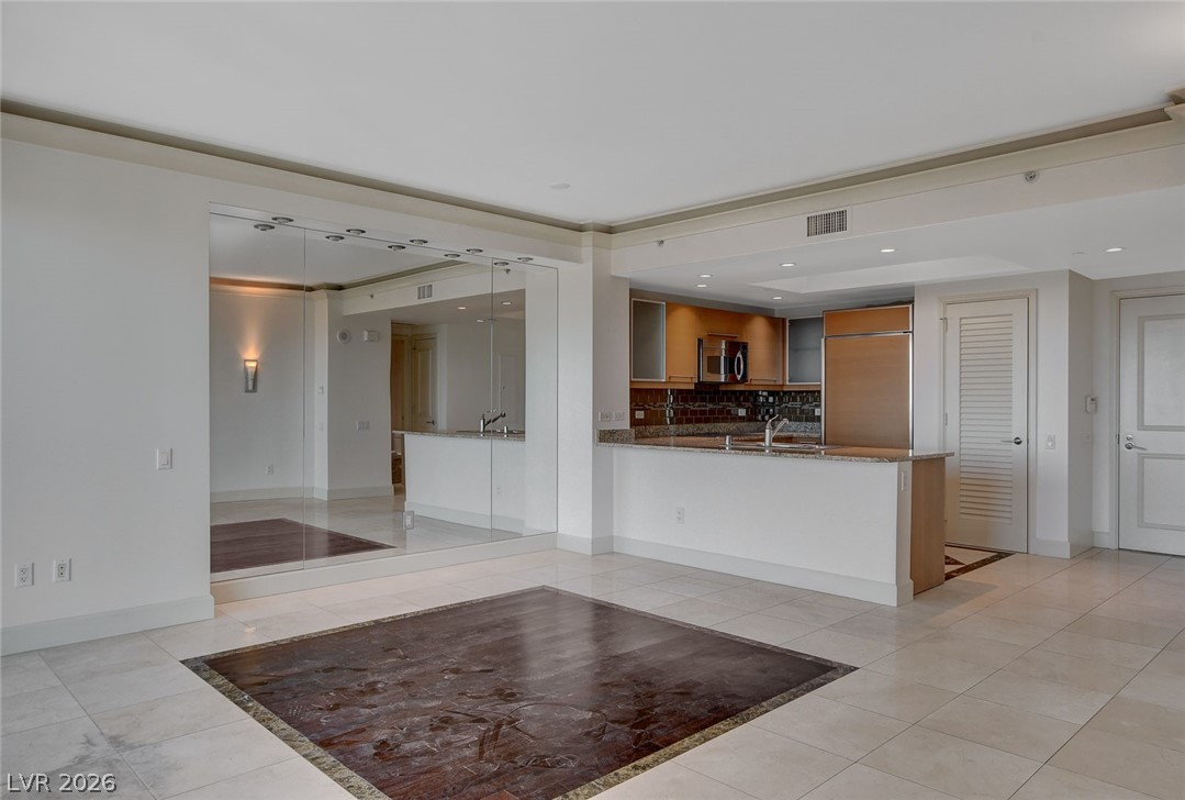 322 Karen Avenue 2705