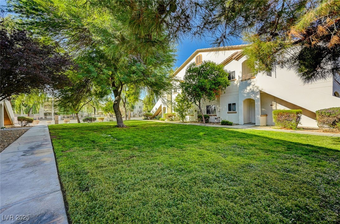 5655 E Sahara Avenue 2046